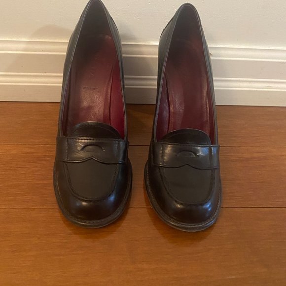 Prada Oxford Heels - Picture 3 of 4